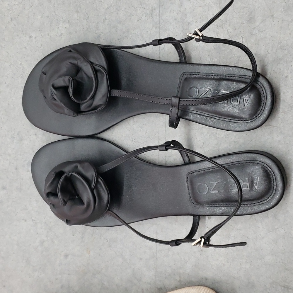 New Arezzo Black Sandals Made in Brazil Sz 10B